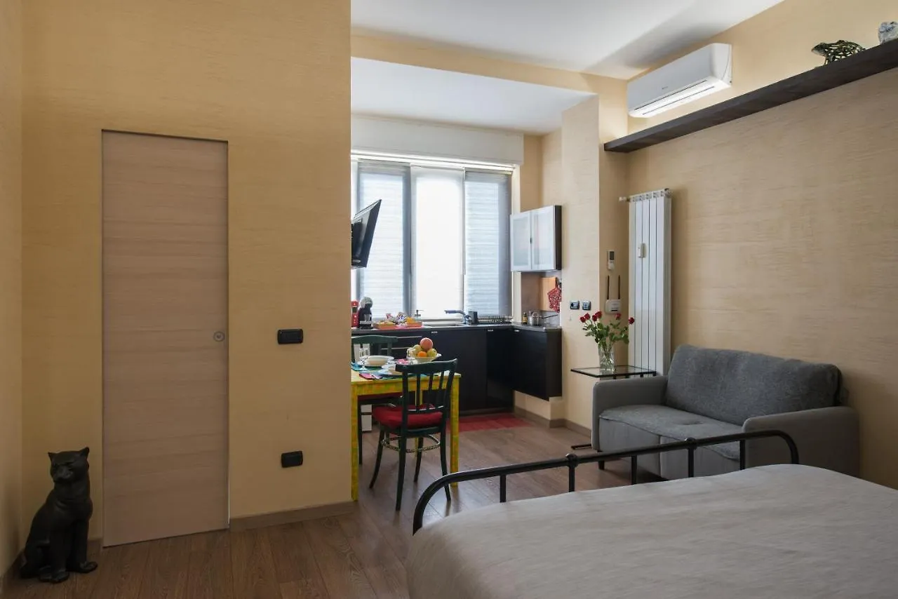 Lägenhet Appartamento Milano Zona Centrale