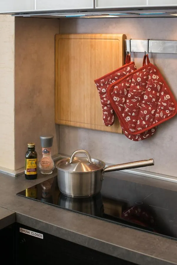 Appartamento Milano Zona Centrale 0*, Milan